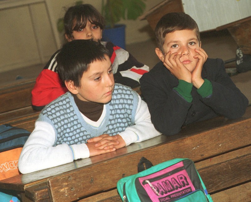 Elevii bucureşteni merg mâine la şcoală