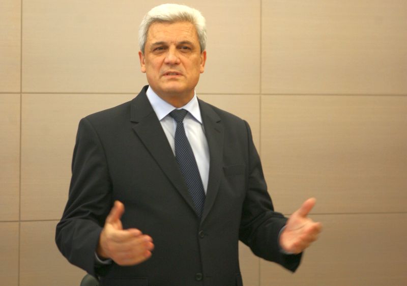 FMI și Ministerul Economiei: În martie avem manageri privați!