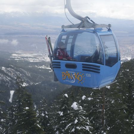 Furtună la Sinaia. Toate instalaţiile pe cablu au fost oprite