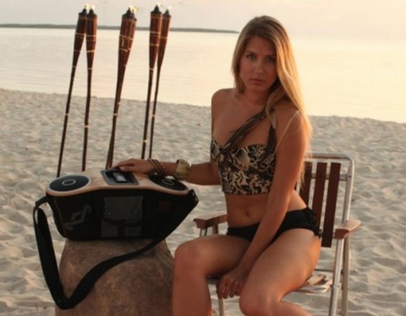 Geanta cu decibeli costă 350 de dolari