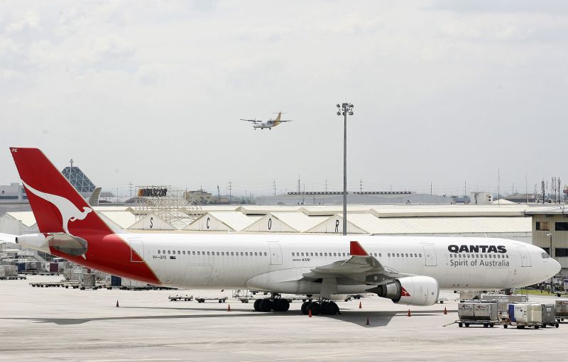 GREVĂ pe aeroportul din Frankfurt. Sute de zboruri au fost astăzi anulate