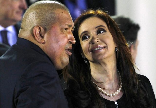 Hugo Chavez: Argentina nu va mai fi singură în cazul unui conflict armat cu Marea Britanie