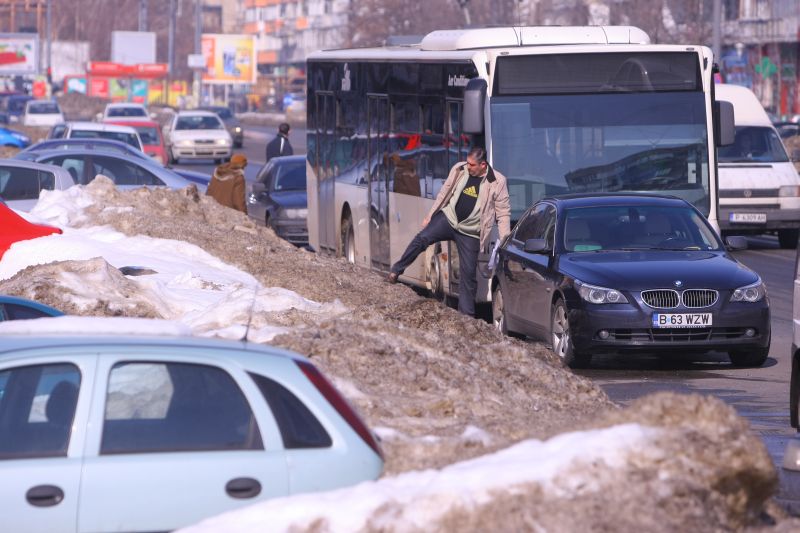 Iceberg-urile Capitalei soarele aşteaptă!