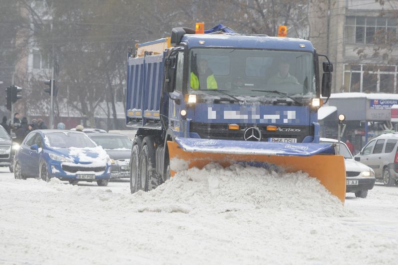 În Capitală vor fi „căderi masive” de zăpadă în această noapte