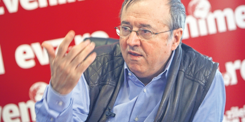 Ion Cristoiu: "Victoria preşedintelui Băsescu asupra PDL"