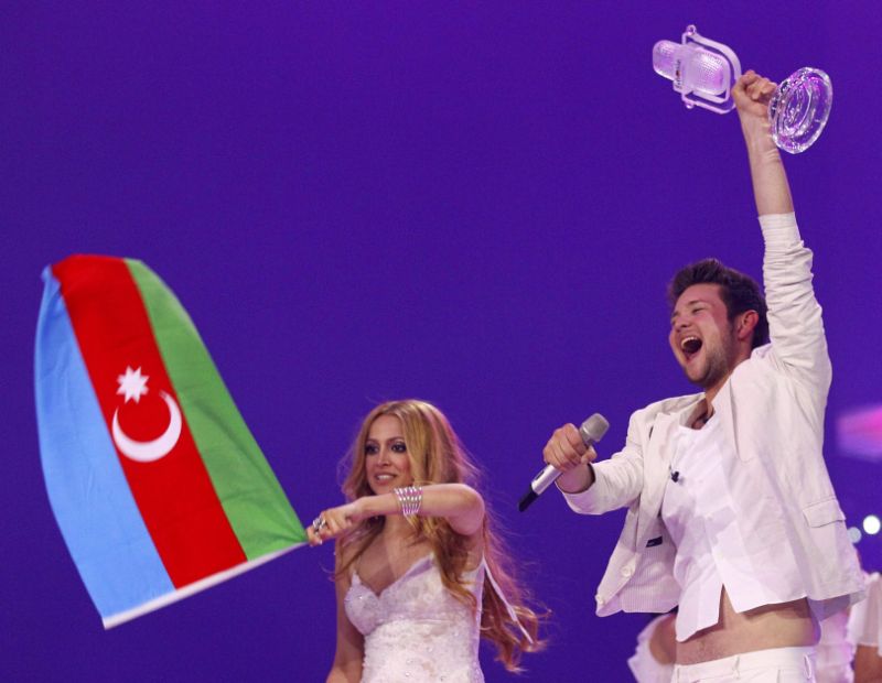 Luni aflăm cine s-a înscris la EUROVISION 2012