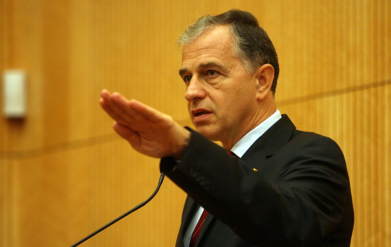 Mircea Geoană: "Ponta merge singur în America"