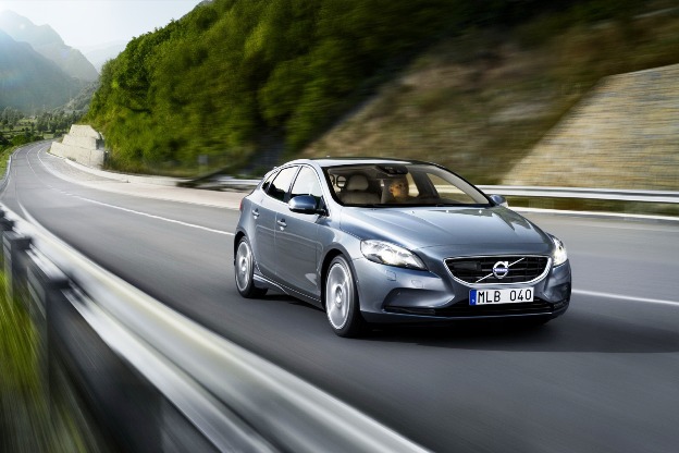 Noul Volvo V40, compactul suedez pregătit pentru confruntarea cu Audi A3 și BMW Seria 1