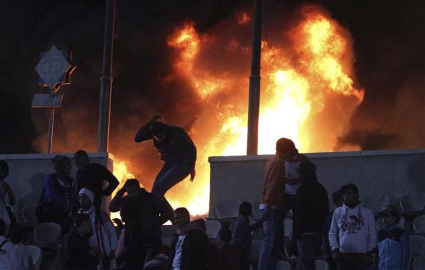 TRAGEDIA DE PE STADIONUL DIN EGIPT. Trei zile de doliu național. UE cere anchetă imediată