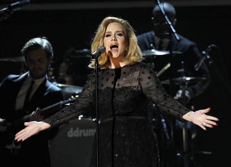 Adele "i-a luat faţa" lui Lady Gaga