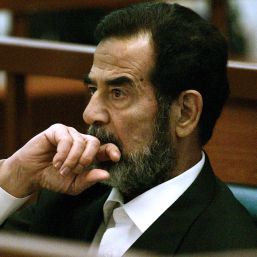 Bagdad: De ce vor autoritățile irakiene să îl reînhumeze pe Saddam Hussein