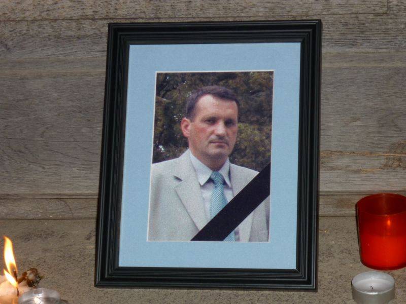 CRIMA DIN JOSENI. "Robi a fost otrăvit în puşcărie". Cel acuzat că l-a ucis pe viceprimar e în comă