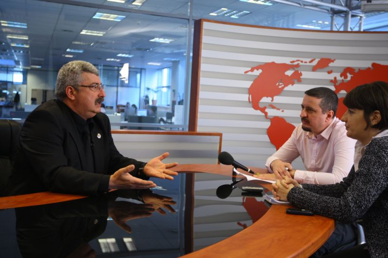 INTERVIURILE 2+1. Silviu Prigoană: "Dacă o să câştig Primăria Capitalei, mă îmbrac numai în alb" | VIDEO