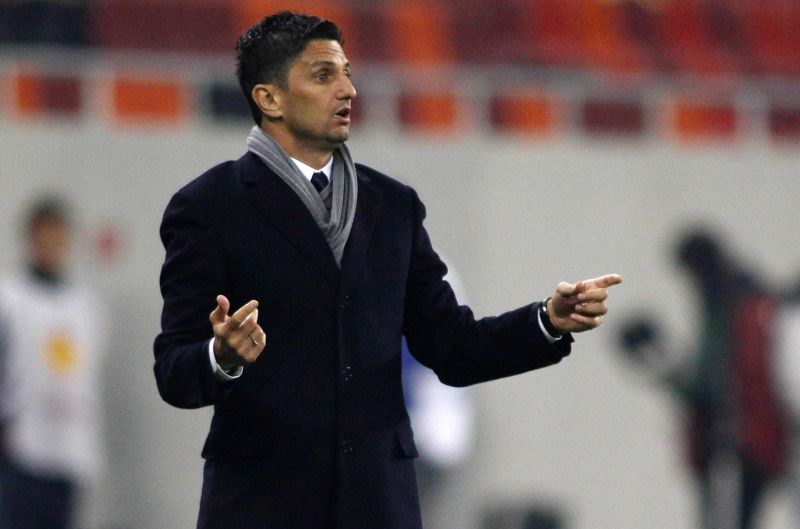 Rapidul lui Lucescu se scufundă