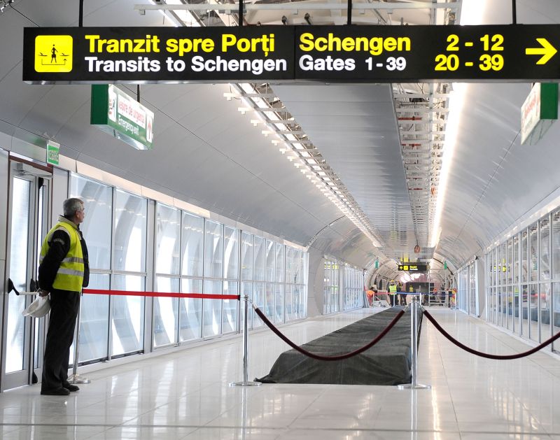 Românii prind ultimul tren spre Schengen