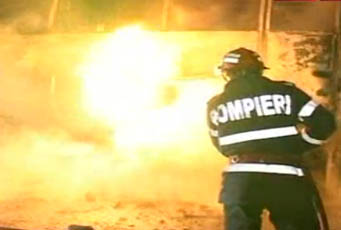 Autocar în flăcări, în Pasul Tihuţa