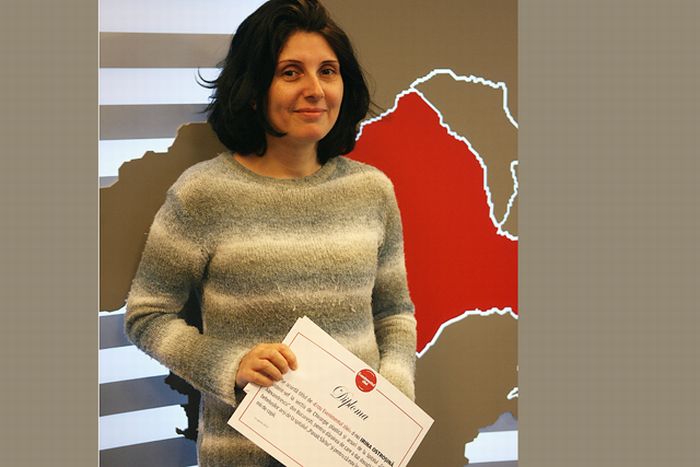 CAMPANIE EROI EVZ: Asistenta-eroină, premiată de EVZ