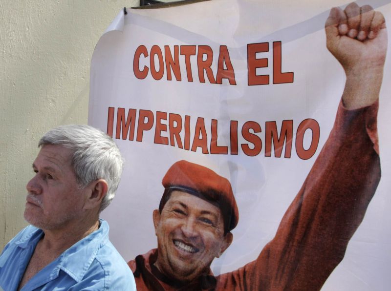 Chavez dezminte la televiziune zvonurile că ar fi murit