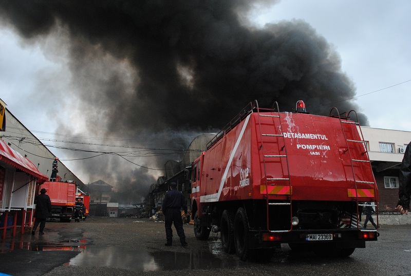 EXPLOZIE. Un mort şi doi răniţi la Iaşi. Victimele transportate în Capitală cu un avion militar