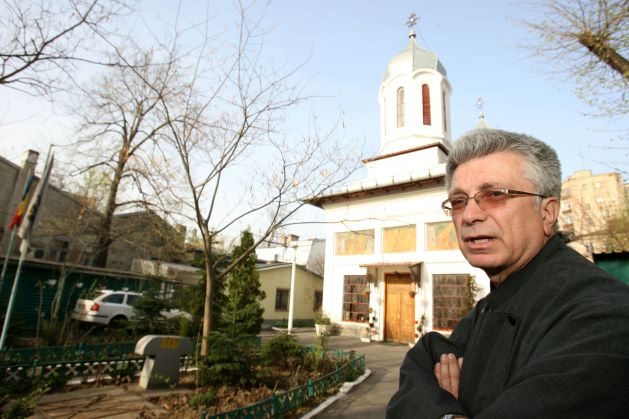 Grădiniţa din inima Bisericii