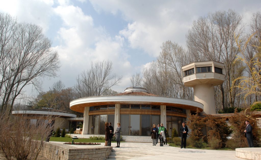 În vacanța de Paști, președintele Băsescu n-a părăsit vila din Neptun nici măcar un minut