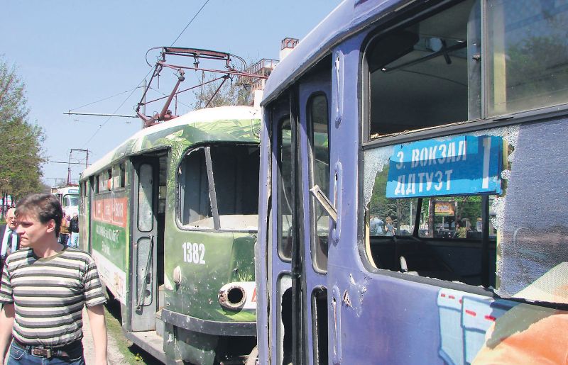 Patru atentate într-o zi. C.E. de fotbal în pericol