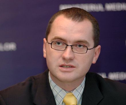 UDMR amenință cu moțiunea de cenzură. Ce vor românii și nu acceptă maghiarii