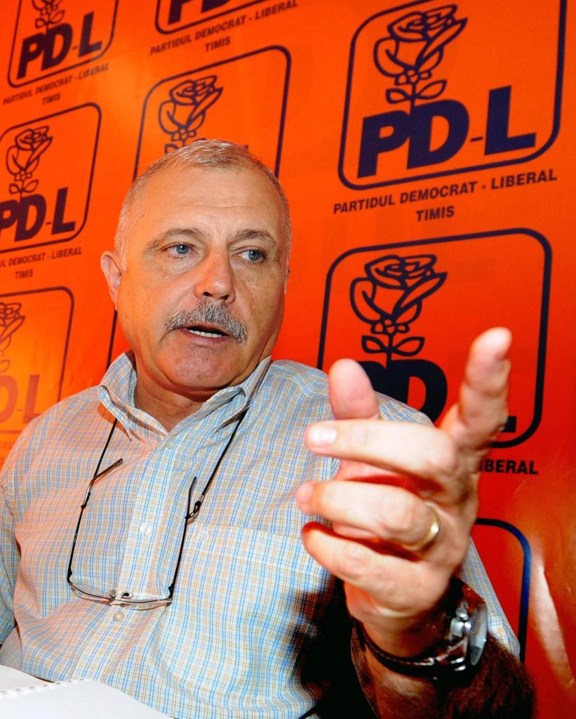 Un senator PDL își pregătește excluderea