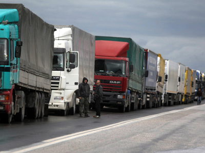Un TIR plin-ochi cu ciocolată, răsturnat în Orăștie
