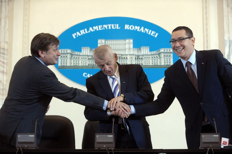 USL pune racolările din PDL pe faza "oprit". De ce a fost nevoit Antonescu să-l "dezumfle" pe Ponta!