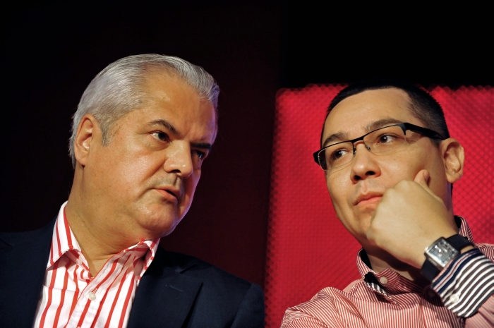 Adrian Năstase: Se încearcă deturnarea voturilor UNPR și ale minorităților