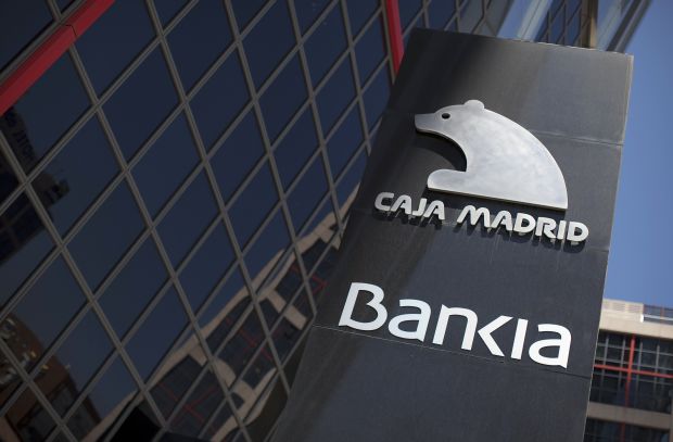 "Bătălia pentru euro se va duce în Spania" Banii au început deja să fugă din bănci