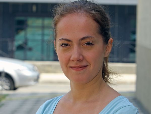 CRONICA MONDENĂ. Cum se păcăleşte românaşul