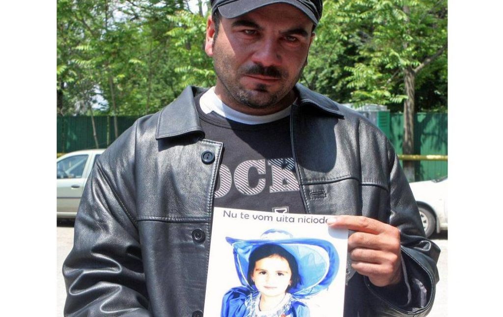 Durere de părinte: "Îngerul meu a murit cu zile!"