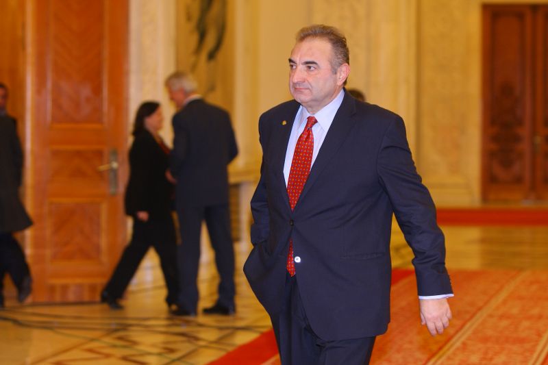 Macro stăm bine, micro stăm rău