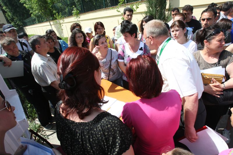 Ministrul Educaţiei TAIE ŞI SPÂNZURĂ! Liviu Pop vrea capetele inspectorilor şcolari