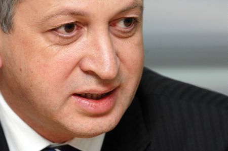 PNL reclamă nereguli în achizițiile publice la Economie, Dezvoltare Regională și Transporturi