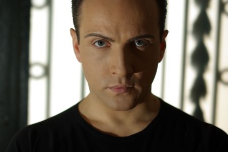 Răzvan Mazilu pregăteşte un mix de stiluri de dans pentru Narcotango