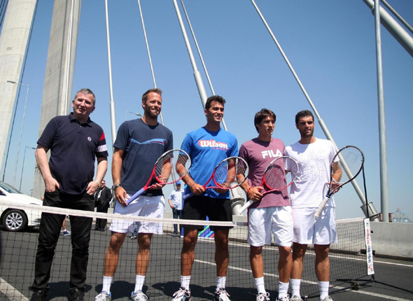 Tecău a oprit traficul la Belgrad