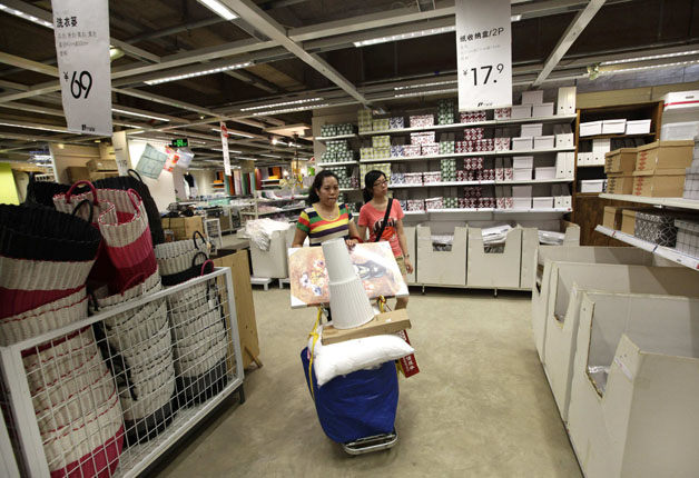 Ziar german: Ikea a folosit ca muncitori deținuți din fosta RGD și Cuba
