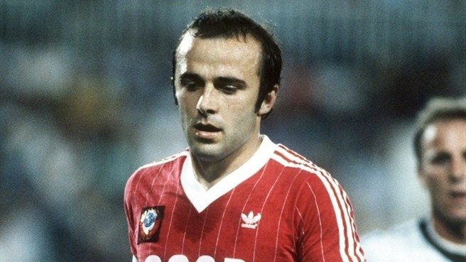 A murit fostul mare fotbalist Şengelia