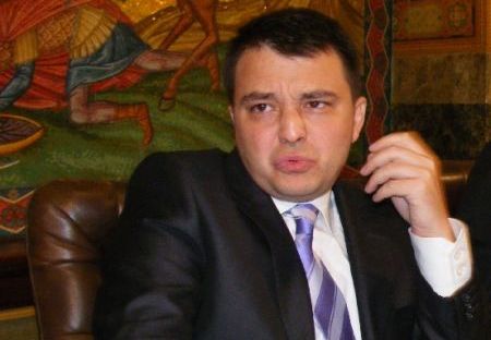 ALEGERI ÎN PDL. Liderul PDL Craiova, Marinică Dincă, îl va susţine la şefia partidului pe Blaga