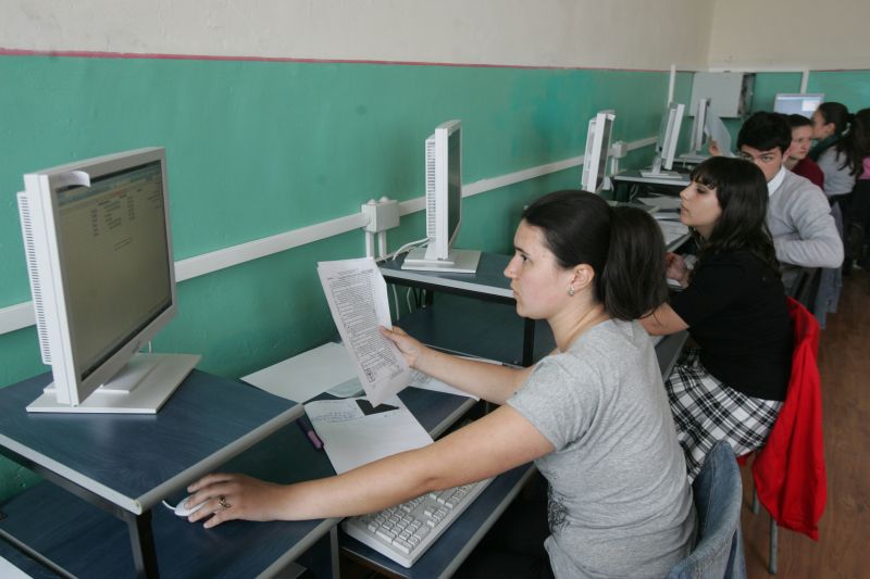 BACALAUREAT 2012. Azi, proba care se ia dacă liceanul îşi ştie numele