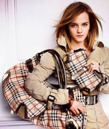 Burberry: Povestea carourilor de lux