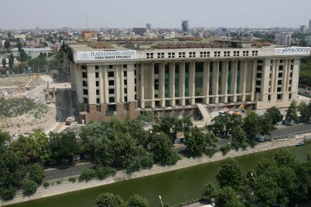 Chiliman retrage procesul împotriva Dâmboviţa Center