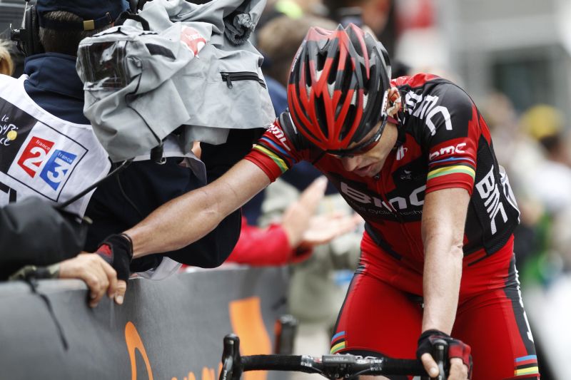 Ciclism: A început "Le Tour de France"! Cancellara şi-a adjudecat prologul