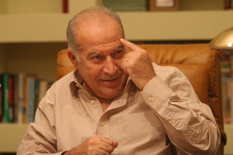 Dan Voiculescu cere demisia lui Băsescu