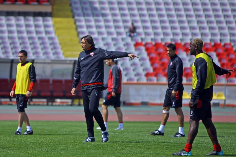 Dinamo cumpără de la "reduceri"