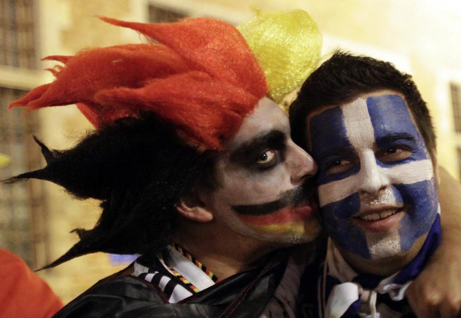 EURO 2012. Germania - Grecia. Spectacolul suporterilor | GALERIE FOTO