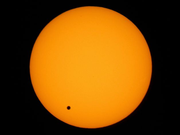 FENOMEN RAR. Venus trece prin fața Soarelui| VIDEO